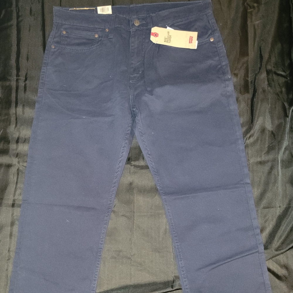 Mens NWT 502 Levi jeans 34x34